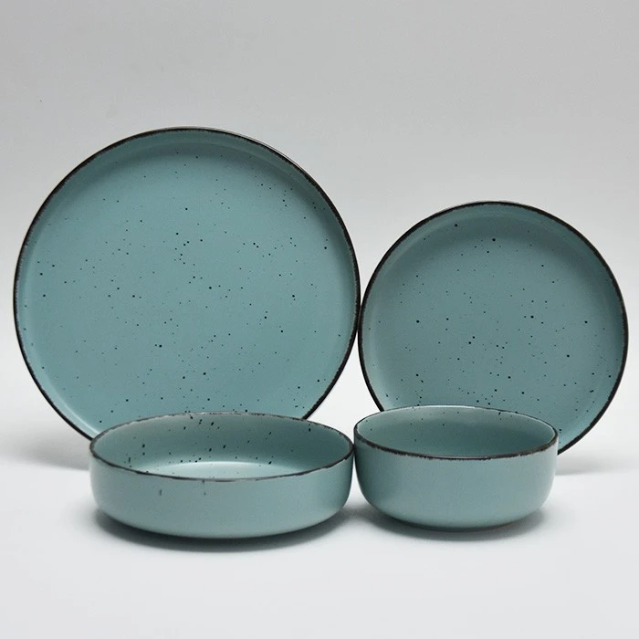 Speckled Dinner Set With Eyelash Edge